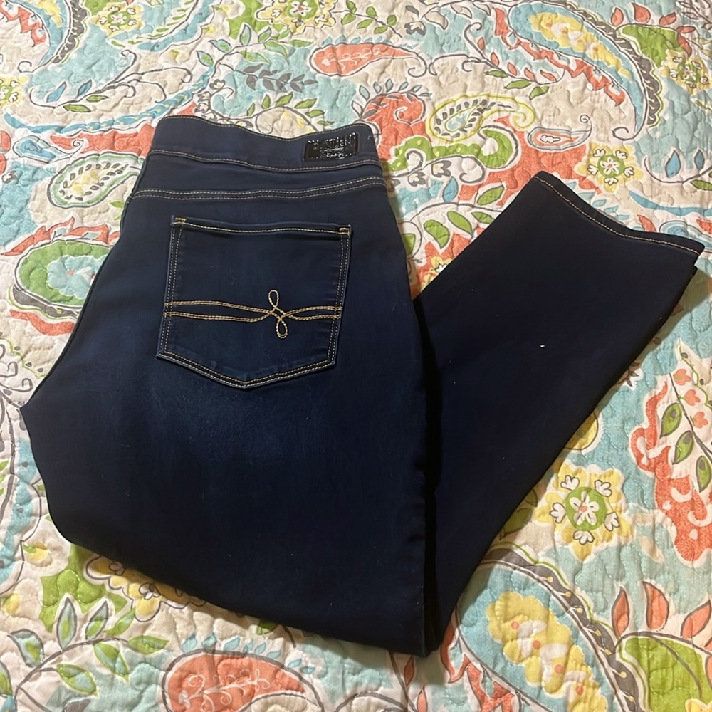 Denizen from Levi's Women's Dark Blue Jeans - Picture 2 of 4